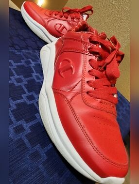 Champion Womens Next Emboss Red Fashion Sneaker Size 9.5 W